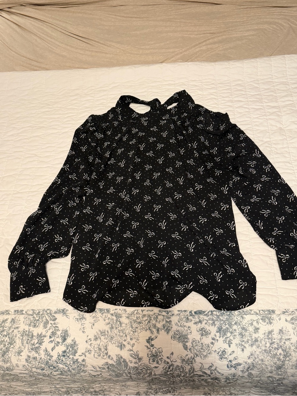 Loft Women’s Black Long-Sleeve Tie-Back Blouse - Ribbon Print
